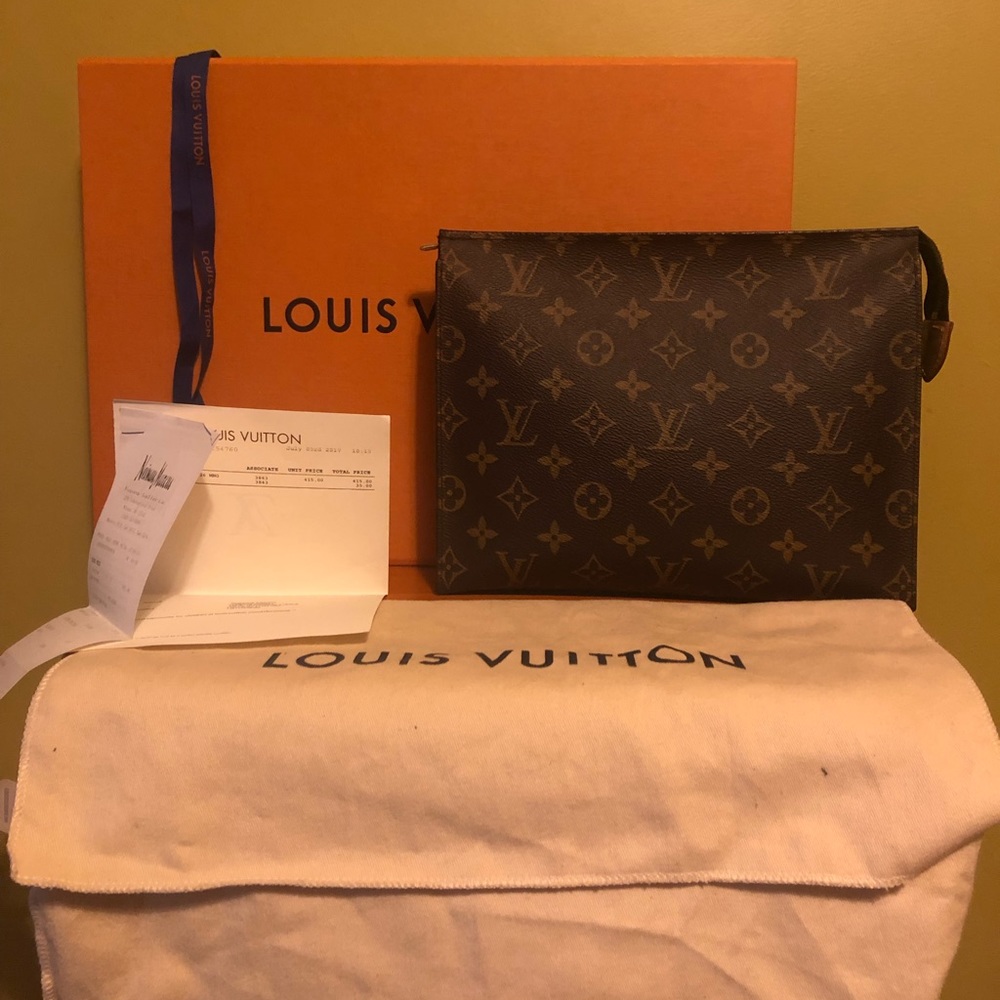 Louis Vuitton Toiletry pouch 26